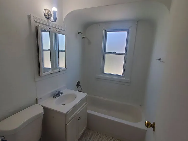 620 W Melvina St — Photo 12