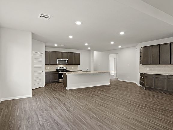 Dining Area to Kitchen