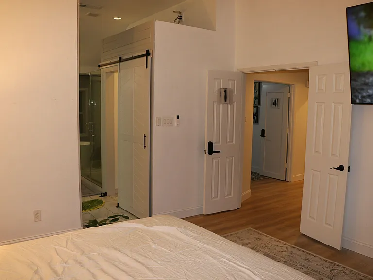 Laurel Valley Ln — Photo 5