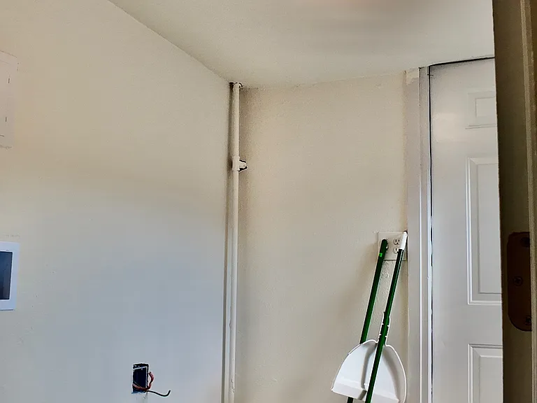 2931 Mobile Ave #3 — Photo 9