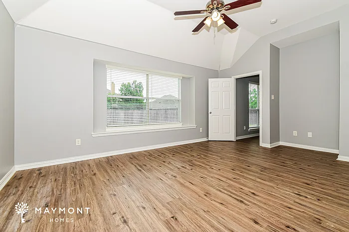 610 Fox Glen Dr — Photo 7
