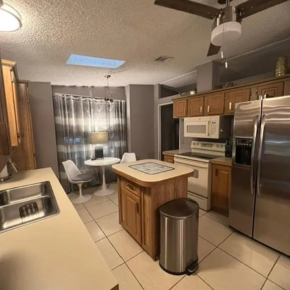 1515 Gulf Coast Dr — Photo 4