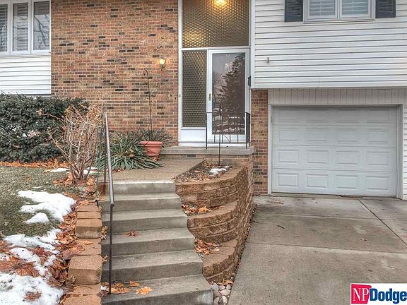 2nd image of 9368 Mockingbird Dr