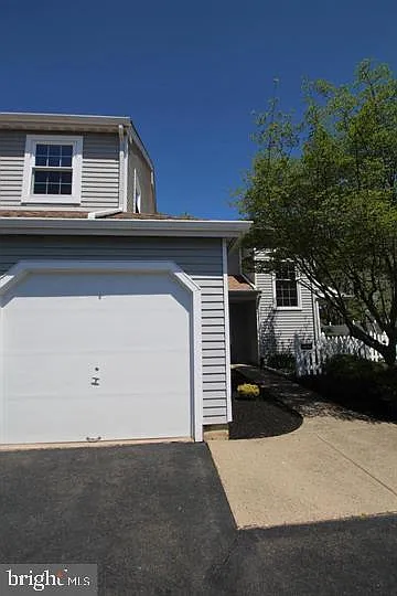 681A Rose Hollow Dr — Photo 19