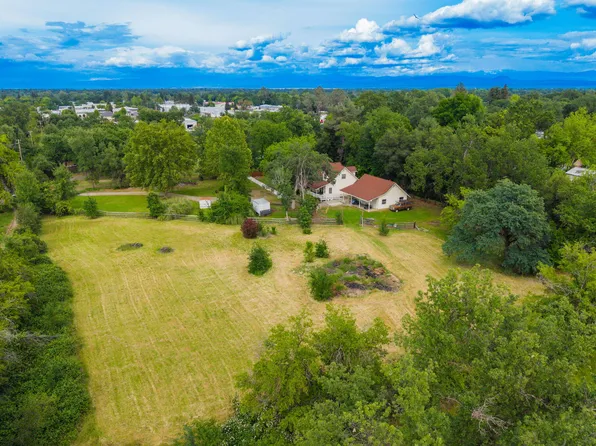 6024 Hornbeck Ln, Anderson, CA 96007