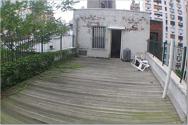 Rented by 4 Points Properties | media 31
