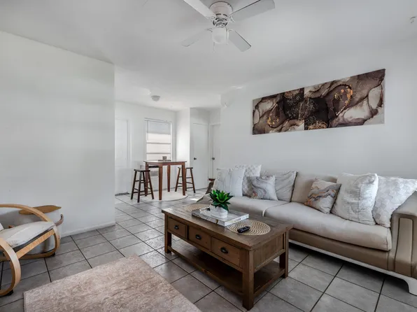 1826 Sherman St, Hollywood, FL