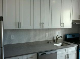 3044 Steinway St, Astoria, NY 11103