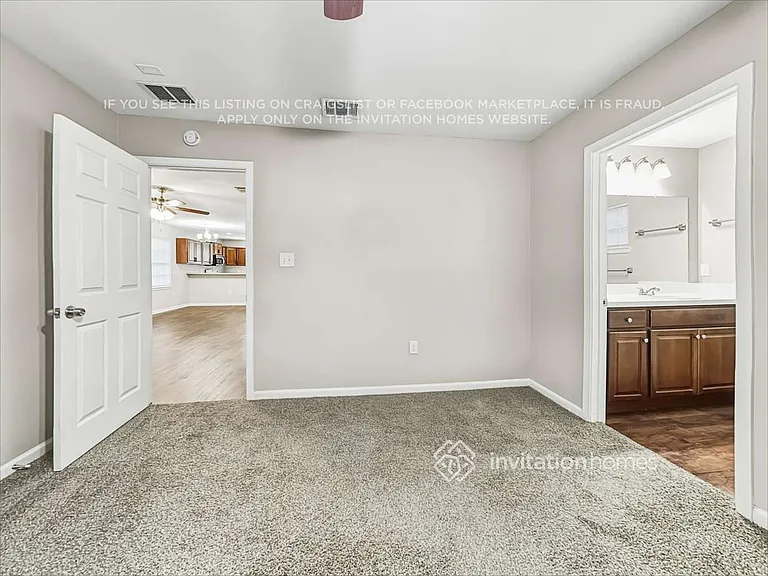 304 E Ross Ave — Photo 9