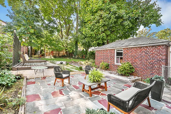 Sold by Trebach Realty | media 29
