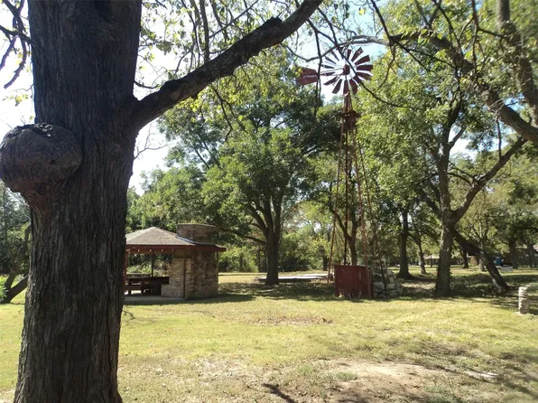 450 County Road 4225, Bonham, TX 75418