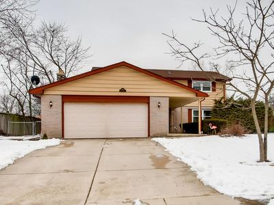 7800 Rohrer Dr, Downers Grove, IL, 60516
