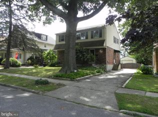 31 W Clearfield Rd, Havertown, PA 19083
