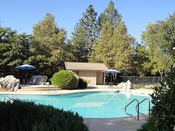 4th image of 11439 Columbia Village Dr