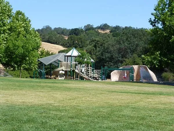 9431 Rancho Hills Dr — Photo 12