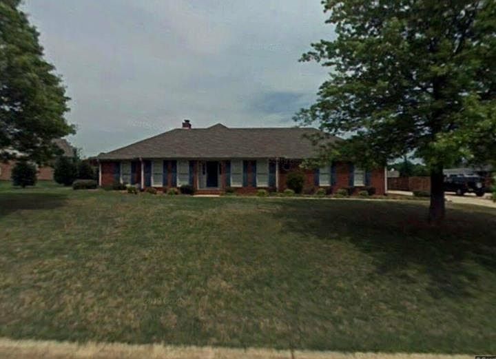 1st image of 134 Kensington Dr