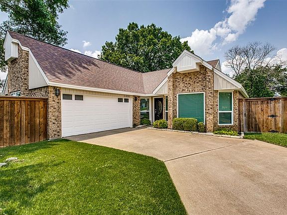 Nice Landscaping and Great Privacy Fence