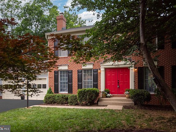 4th image of 9702 Hope Ct