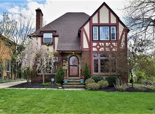 3770 Hillbrook Rd, University Heights, OH 44118