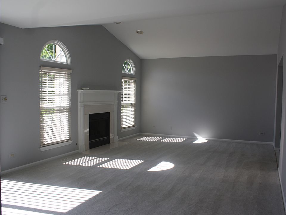 1st image of 1513 Club Dr #A