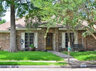 415 Dinalynn Dr, Mesquite, TX 75149