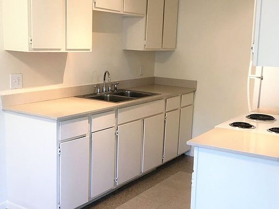 2nd image of 4908-A Mendoza Dr