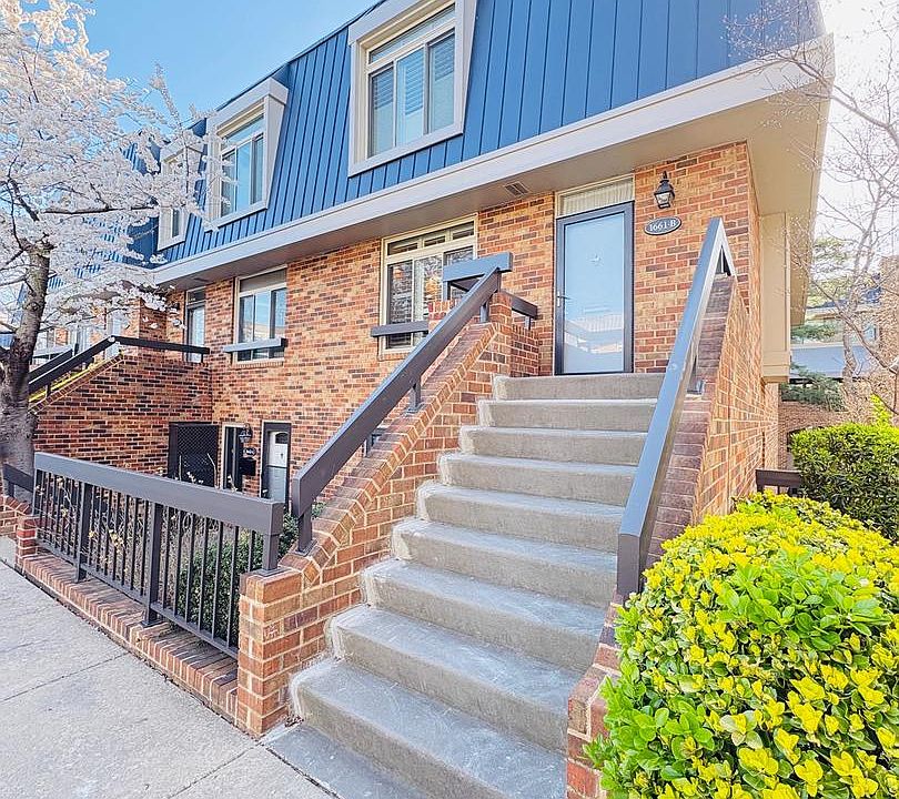 1st image of 1661 S Hayes St #2