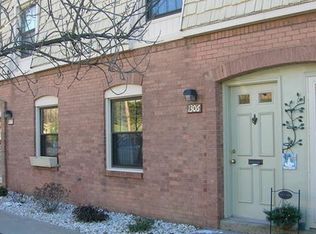 1306 Pennsbury Blvd, Pittsburgh, PA 15205