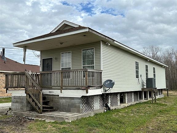 3rd image of 4767 Wilson Ave