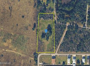 11219 Jordan River Dr, Bay Saint Louis, MS 39520