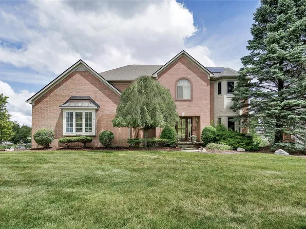 3200 Appleridge Dr, Ann Arbor, MI 48103