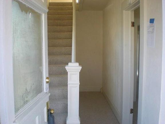 5th image of 3805 Columbia St