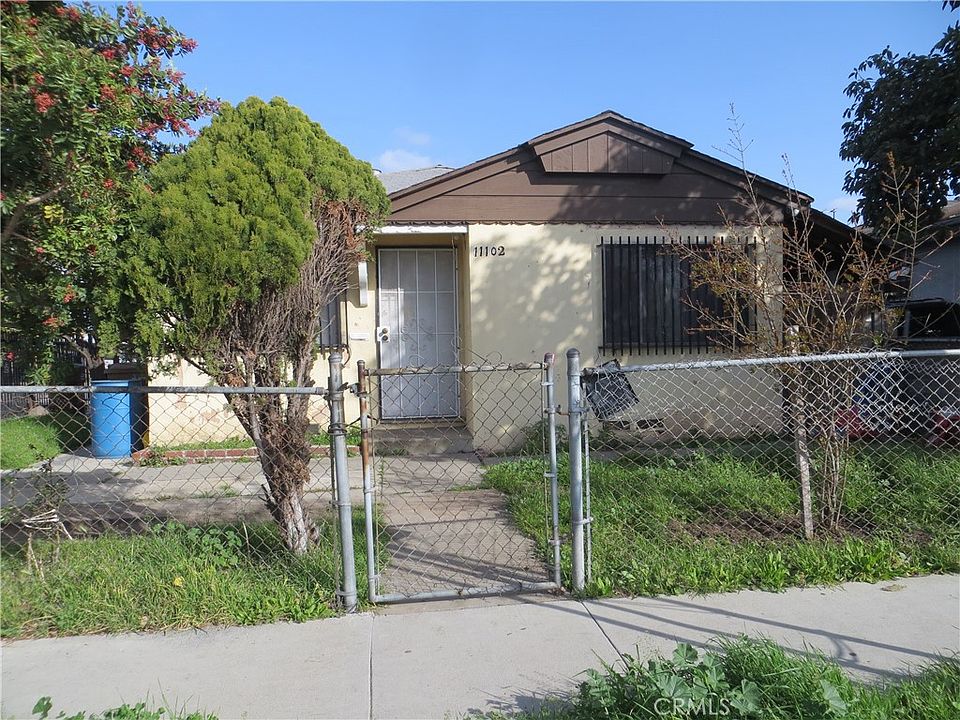 1st image of 11102 Berendo Ave