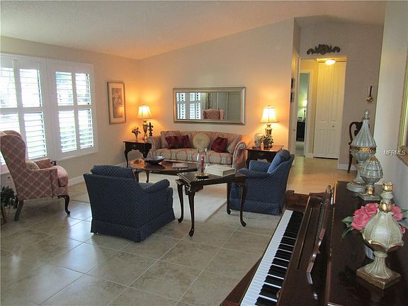 3rd image of 577 Hammock Dr