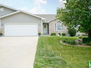 3446 Glen Oaks Blvd, Sioux City, IA 51104