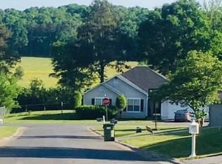 256 N Sequoyah Cir NE, Calhoun, GA 30701