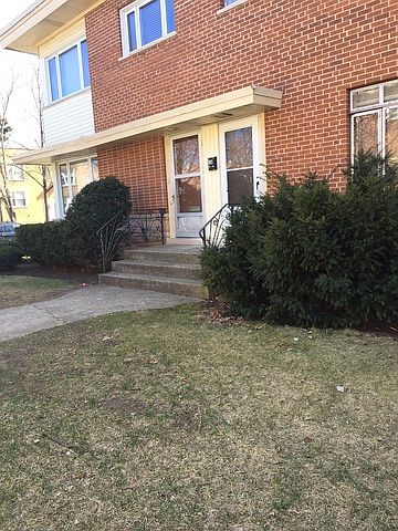 2nd image of 8922 La Crosse Ave #B