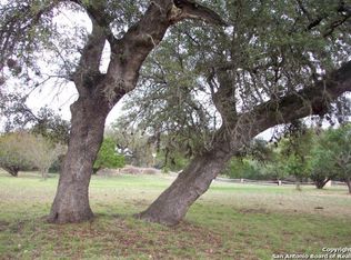 32 Canyon Oaks Dr, Concan, TX 78838