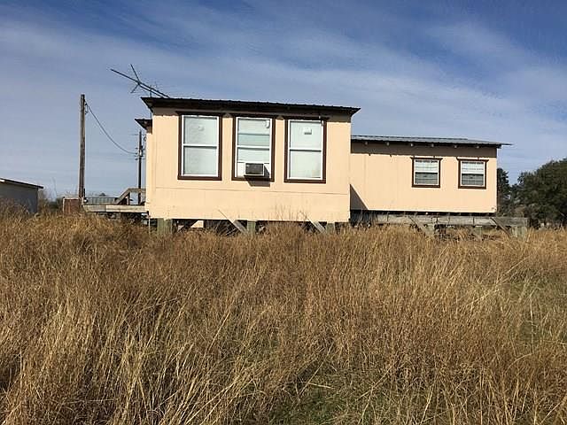 1st image of 163 Lakeview Dr #1