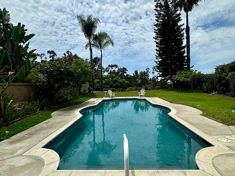 1043 Cordova Dr — Photo 36