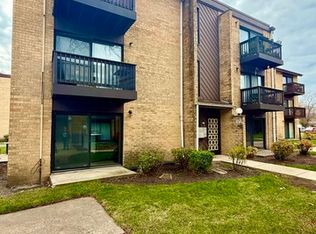 1173 S Forums Ct APT 1D, Wheeling, IL 60090