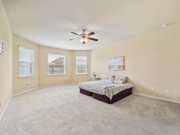 4th image of 13935 Carncross Ct
