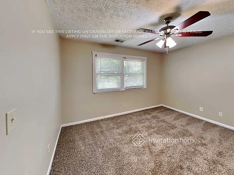 1393 Mountain Overlook Ct — Photo 17