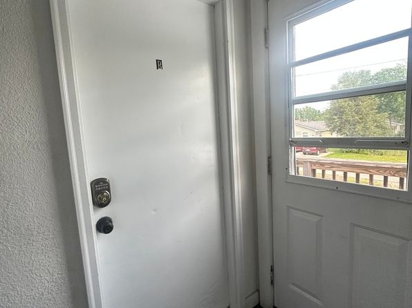 530 E 3rd St APT B