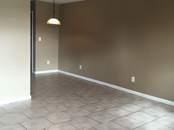 3rd image of 2516 Edgar Dr APT A