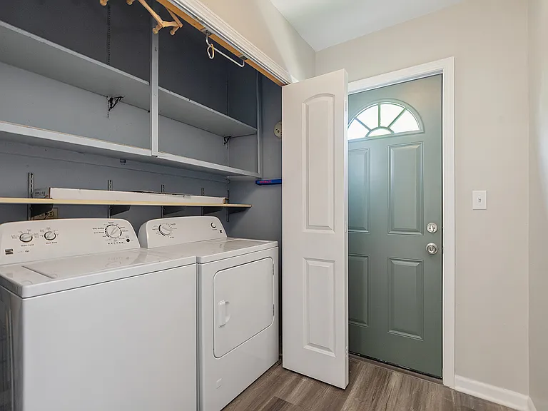 11920 S 74th Ave — Photo 18