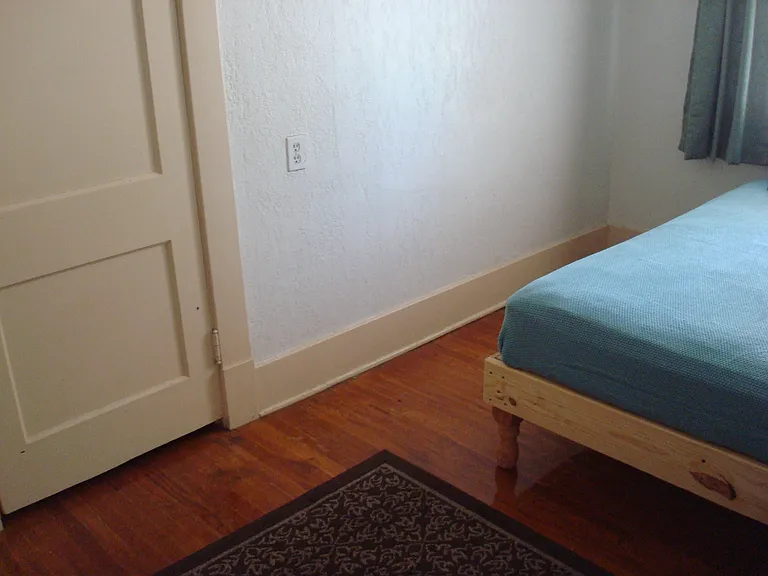 417 Cincinnati Ave — Photo 1