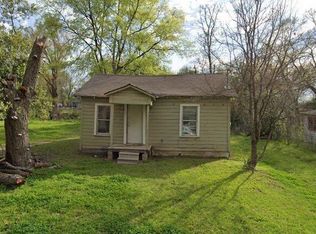 206 Callier St, Palestine, TX 75803