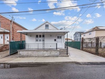 10233 Rau Ct, Howard Beach, NY, 11414