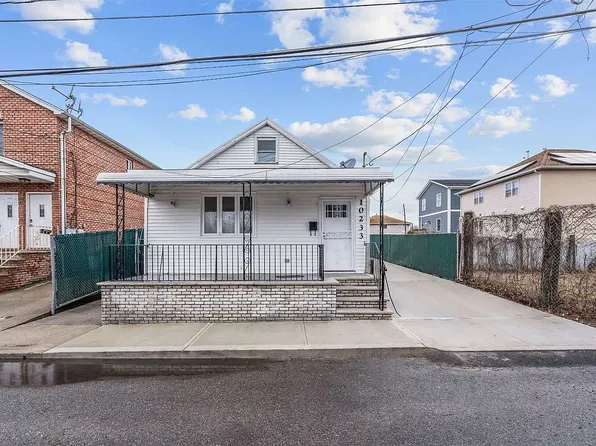 10233 Rau Ct, Howard Beach, NY 11414